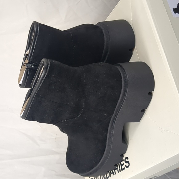 Cozy Black Faux Suede Lug Sole Boots - Picture 4 of 4